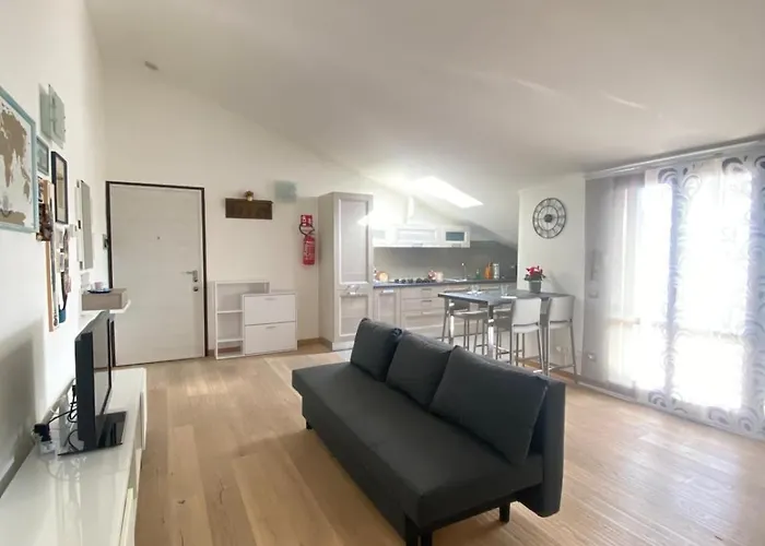 公寓 Mansarda Sul Mare 法诺